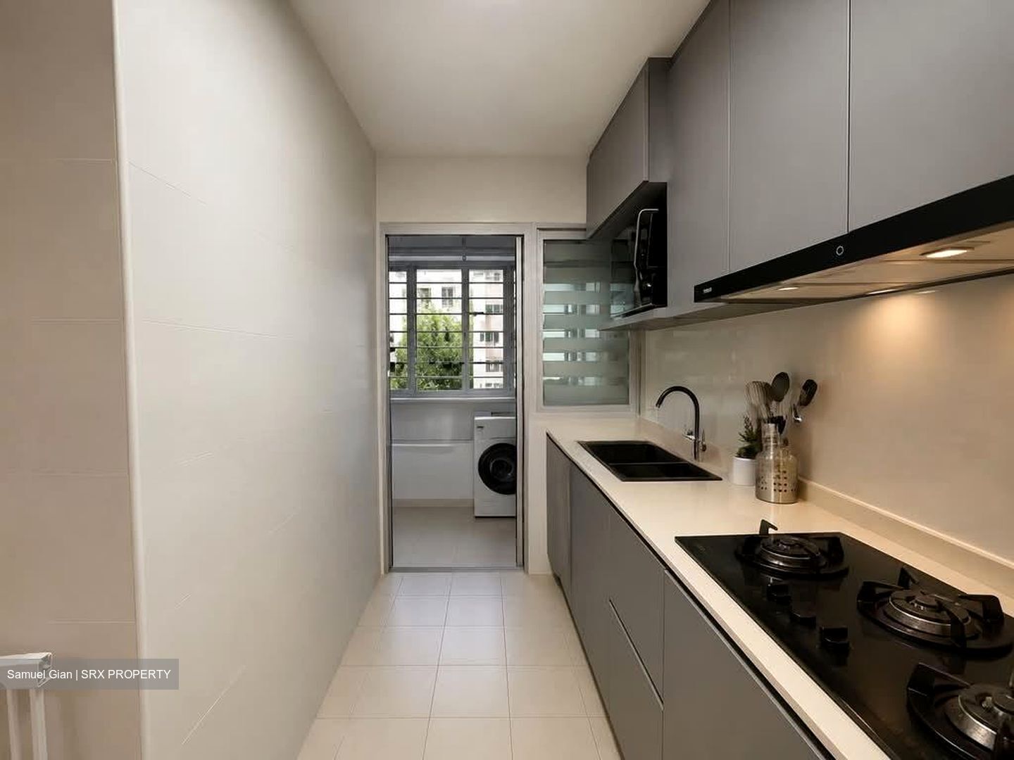 Blk 293D Skypeak @ Bukit Batok (Bukit Batok), HDB 4 Rooms #579654811